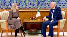 عطاف يستقبل السفيرة الكندية الجديدة لدى الجزائر.. من تكون؟