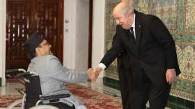 الرئيس تبون يستلم أوراق اعتماد 5 سفراء جدد لدى الجزائر (صور)