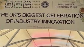 بقيمة مليار دولار.. شركات جزائرية توقع اتفاقيات مع شركاء أجانب في هذه المجالات 