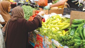 تجار يعمدون إلى خفض الأسعار بمناسبة رمضان