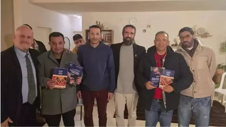 “خزي وتذلل”.. وفد مغربي يزور الكيان الصهيوني وهذا ما فعله !