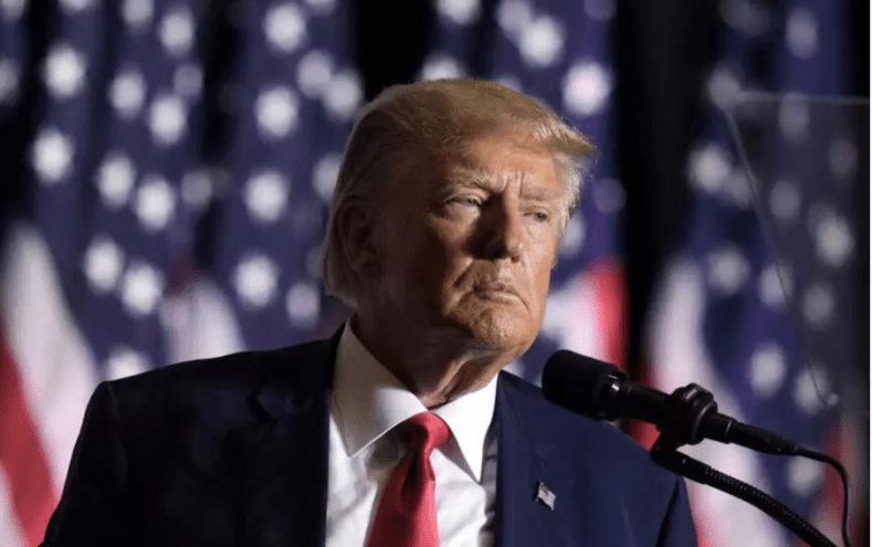 Quand Trump se fait recadrer par le président de la Cour Suprême!