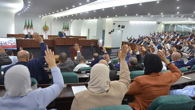 مصادقة بالإجماع على مشروع قانون محكمة التنازع