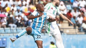 بيتكوفيتش يخالف التوقعات بتشكيلة هجومية وبن زية صانع ألعاب