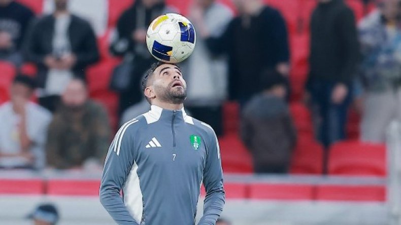 بِالفيديو: محرز يُسجّل ويقترب من ربع النهائي الآسيوي
