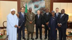 بِالفيديو: هيئة اللجان الوطنية الأولمبية الإفريقية تكرّم الرئيس تبون