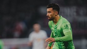 تمريرة حاسمة لـ “عمورة”