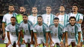 دولي جزائري يُصاب وقد يغيب عن مواجهتَي المونديال