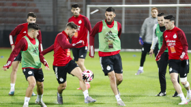 مجادل وكاسيس يلتحقان بتربص المنتخب الوطني للمحليين