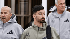 بالصور.. بعثة “الخضر” تعود إلى الجزائر