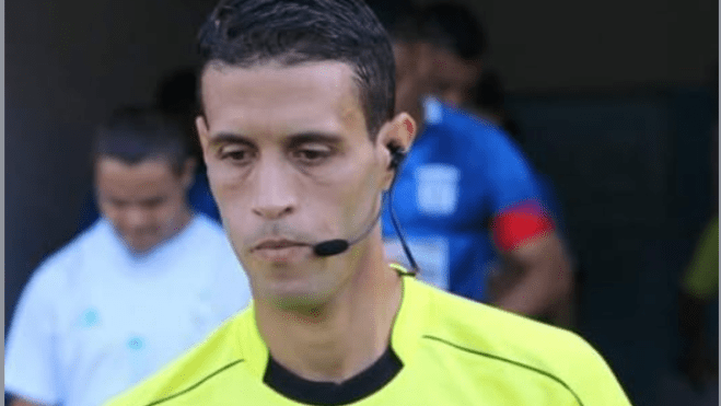 تعيين الحكم الجزائري قاموح لإدارة مباراة بورندي والسيشل