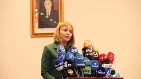 فتح باب الحوار والنقاش مع كل فعاليات المجتمع المدني