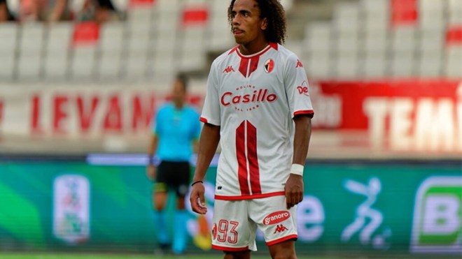 القضاء الإيطالي يعاقب لاعب نادي كريمونيزي بـ10 مباريات كاملة