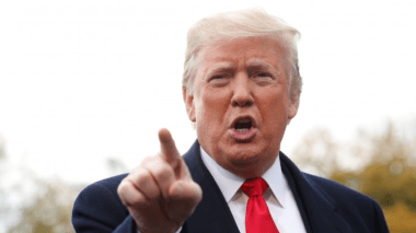 Trump met sa menace à exécution contre l’Ukraine!