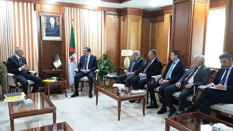 نريد استغلال قوتنا التجارية الصناعية لتعزيز التعاون مع الجزائر