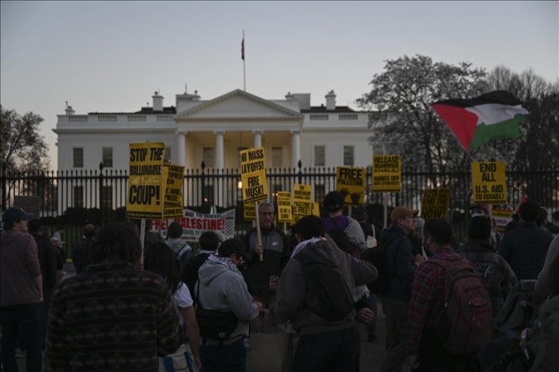 États-Unis: Manifestation devant la Maison-Blanche contre l’offensive israélienne à Gaza