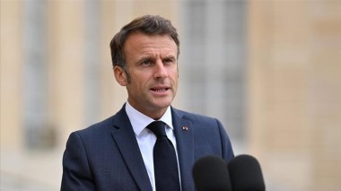 Algérie/France : Macron recadre Bayrou et Retailleau