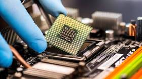 ترامب يفتح حرب جديدة على منتجي أشباه الموصلات