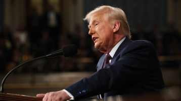 سياسة التاجر وتجار السياسة