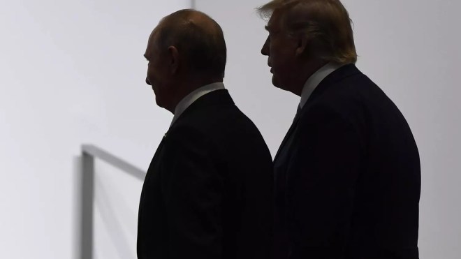 ترامب: “سأتحدث مع بوتين هذا الثلاثاء”