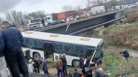 سطيف: 17 جريحا في حادث انقلاب حافلة لنقل الطلبة (صور)