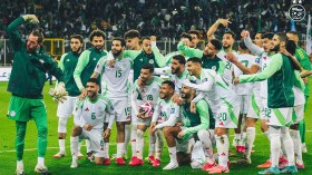 لاعبو “الخضر” مطالبون باللعب لأندية كبيرة الموسم القادم