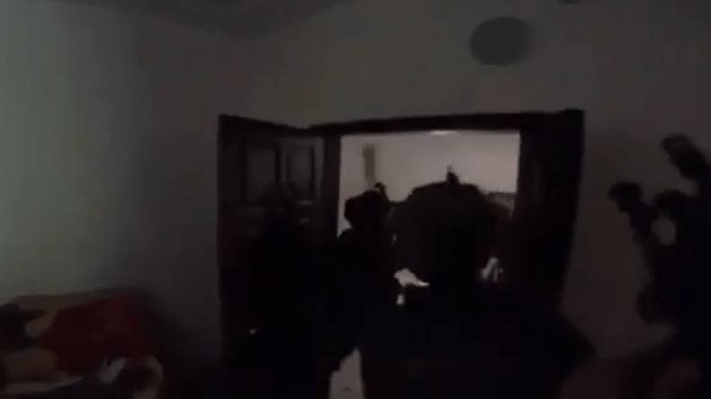 بالفيديو.. هكذا أرعب “مقاوم واحد” جنود الاحتلال من “مسافة الصفر”