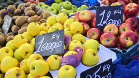 منظمة حماية المستهلك تدعو إلى إجراءات صارمة لضبط أسعار التفاح