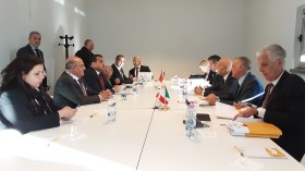 مباحثات جزائرية إيطالية جديدة حول مشروع الربط الكهربائي