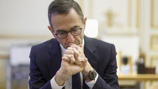 وزير داخلية فرنسا يعود إلى عادته القديمة في مهاجمة الجزائر