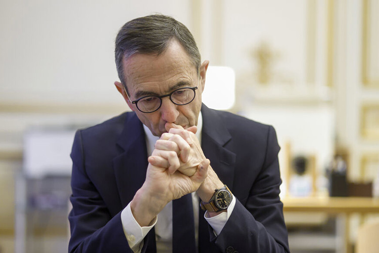 France’s interior minister returns to his old habit of attacking Algeria
