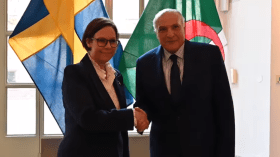 هذا ما بحثه عطاف رفقة نظيرته السويدية