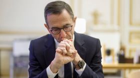 بسبب تأجيج الكراهية ضد المسلمين.. حزب “فرنسا الأبية” يطالب بإقالة روتايو