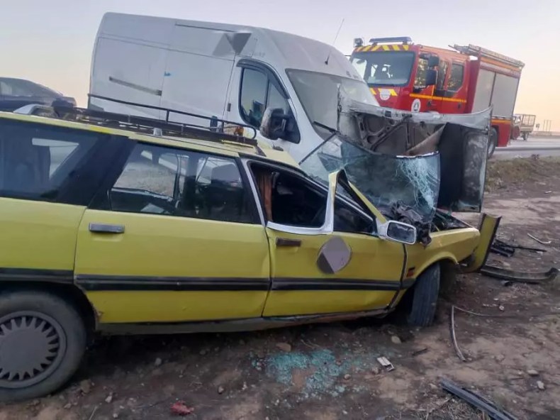 Tiaret : 21 blessés dans un carambolage entre un camion et 13 voitures