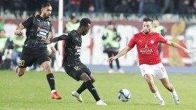 صراع محتدم على لقب البطولة بين المولودية وبلوزداد