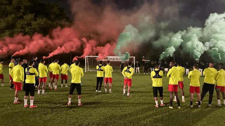 بِالفيديو: أنصار المولودية حاضرون بِقوّة في جنوب إفريقيا