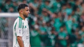 بِالفيديو: تمريرة حاسمة ونهائي آسيوي لـ “محرز”