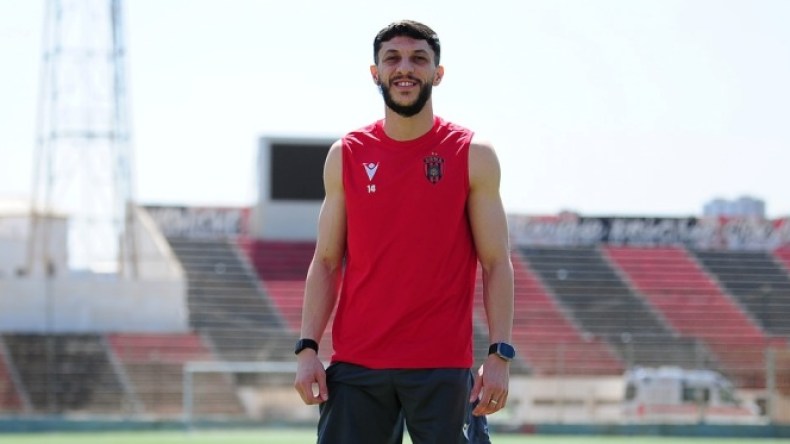 لاعب من اتحاد العاصمة يتنفّس الصّعداء