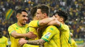 المولودية تتعثّر و”الكناري” يشعل سباق اللّقب