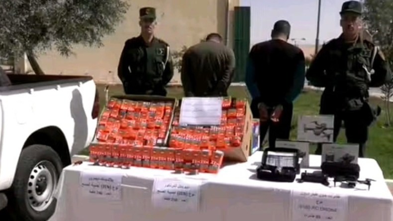 توقيف 3 أشخاص وحجز 5 طائرات بدون طيار