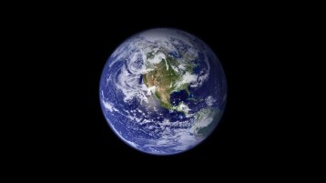 حينما تنفض جناحيها العقابُ