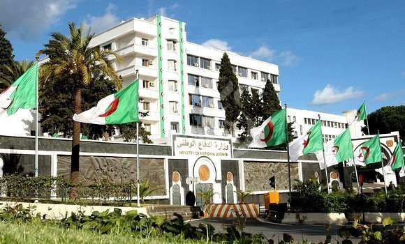 L’Algérie décide la fermeture de son espace aérien au Mali