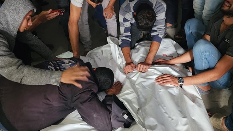 أهوال القيامة.. غزة تلفظ أنفاسها.. عبارات تهز المواقع