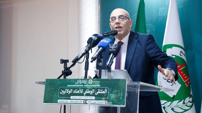 رئيس حمس: ضرورة توحيد المواقف تجاه القضايا الكبرى