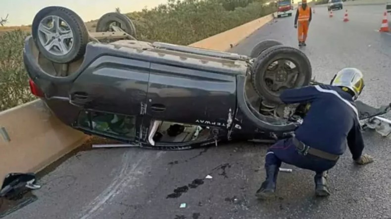 وفاة 4 أشخاص وإصابة آخر في حادث انقلاب سيارة ببني عباس