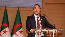 مجلس التجديد الاقتصادي الجزائري يلغي زيارته الى فرنسا لهذا السبب