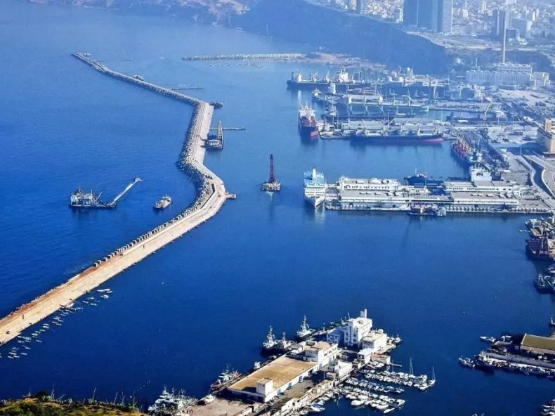 Port d’Oran: Saisie de 20 conteneurs contenant des marchandises dangereuses à caractère immoral