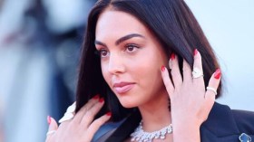 جورجينا رودريغيز تثير الجدل باختيار دعاء عربي لوشمها.. هل تخاف من العين؟