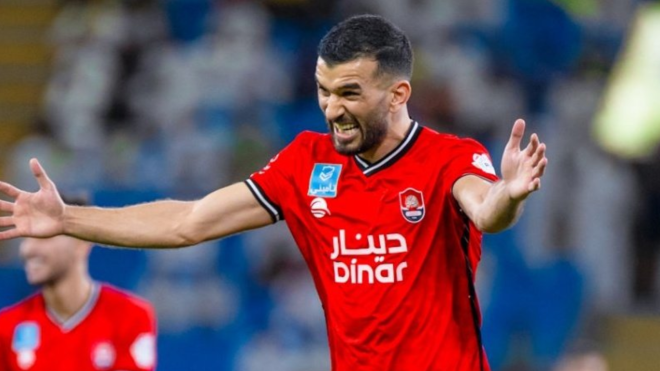 بالفيديو.. أمير سعيود يبدع على طريقة ميسي