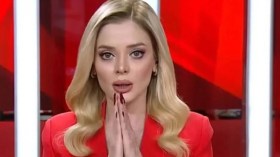 شاهد كيف تصرفت مذيعة تركية وهي على المباشر لحظة وقوع الزلزال